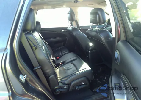 2017 Dodge Journey Crossroad Plus z USA, uszkodzony, nr VIN 3C4PDCGGXHT643915